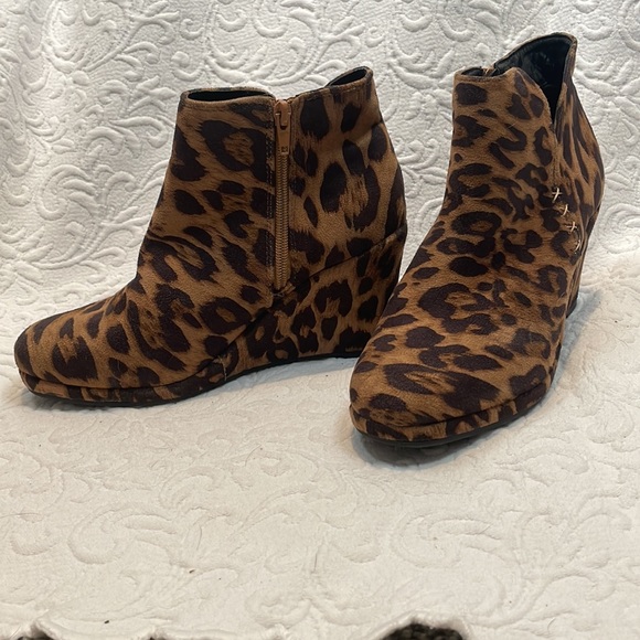 3/$20 Leopard Ankle Boots - Picture 2 of 3